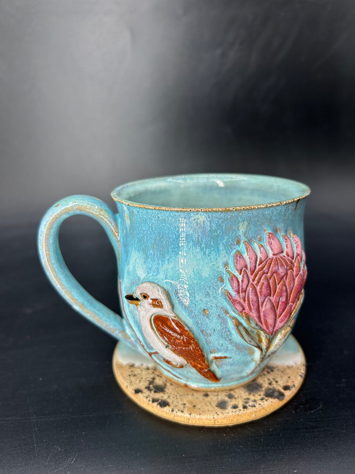 MEDIUM Australian kookaburra / protea flower mug 9