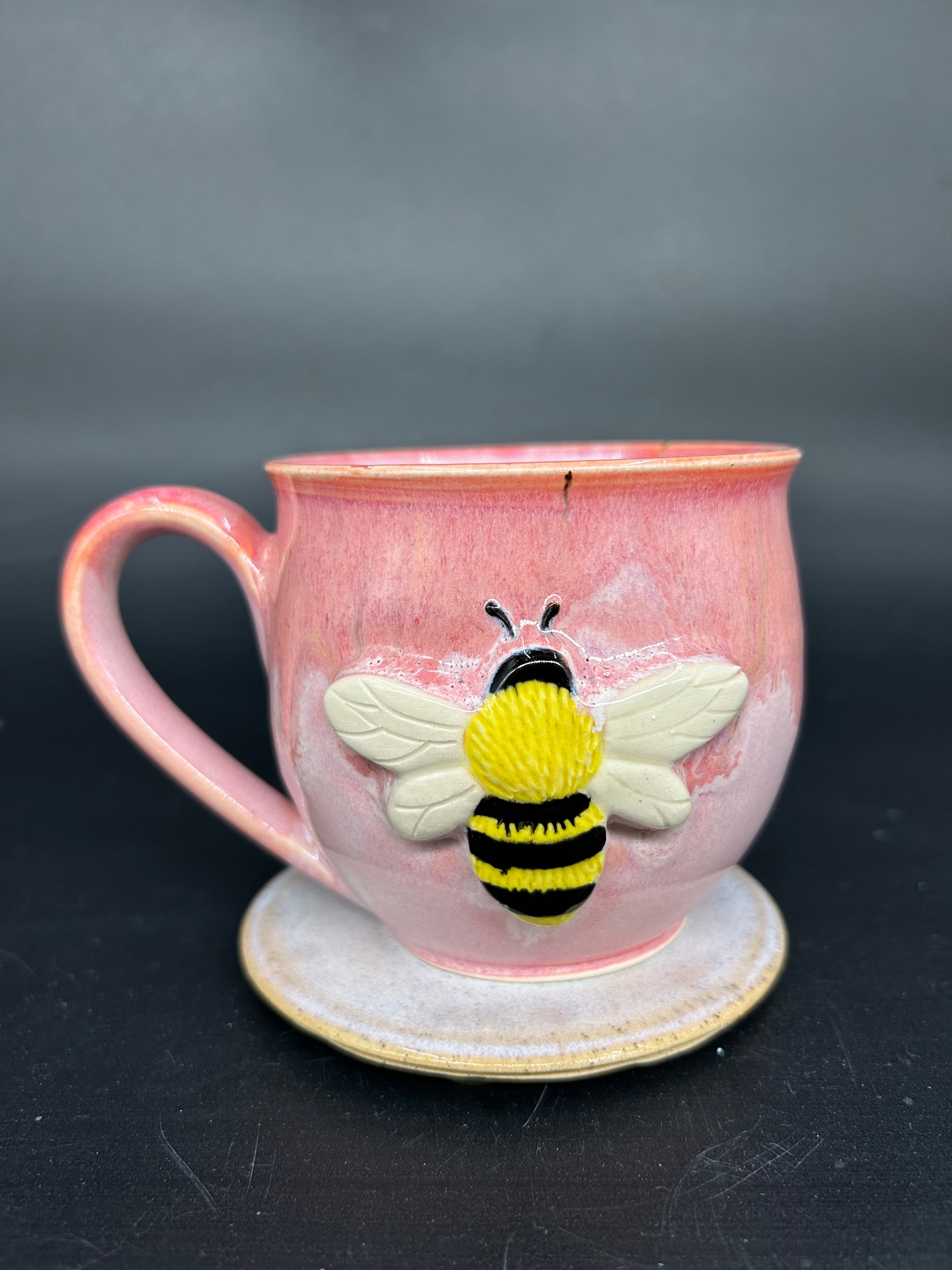 MEDIUM Bee Mug 9