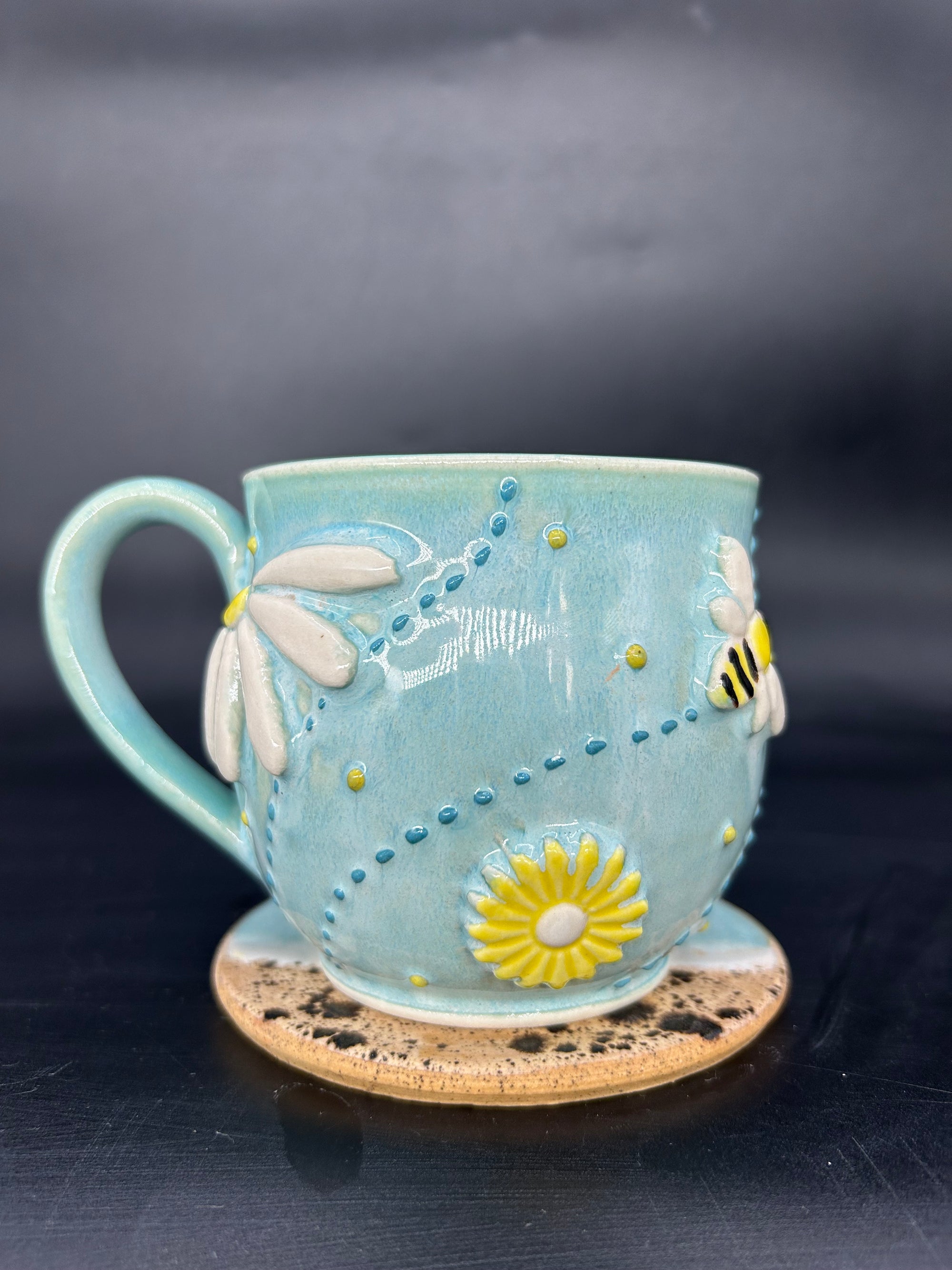PRE ORDER BEE/DAISY - MADE TO ORDER