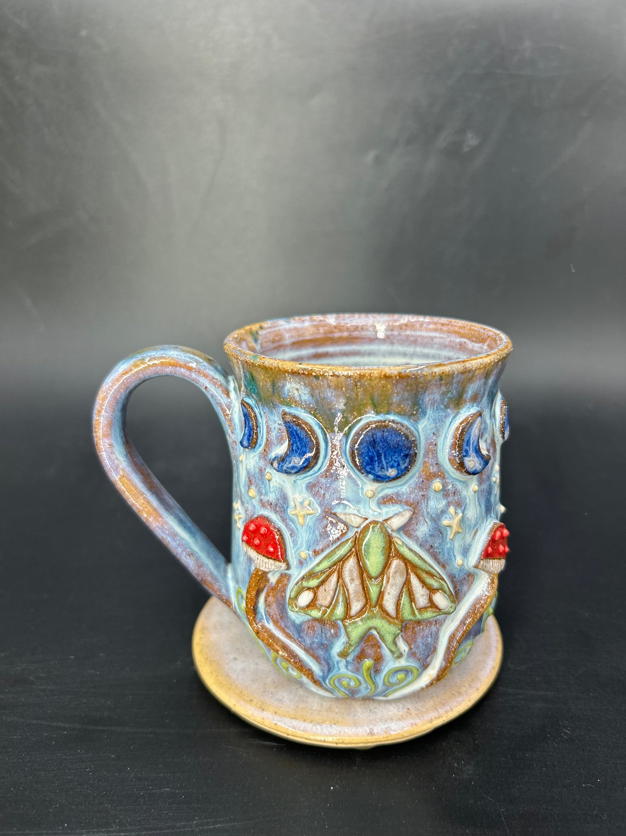 MEDIUM Moon Moth / mushroom mug 3