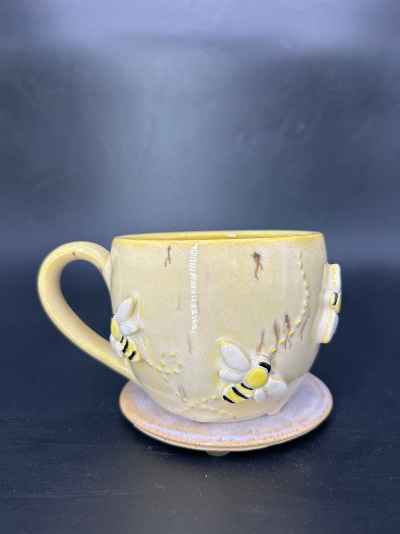 SMALL bee cup 5