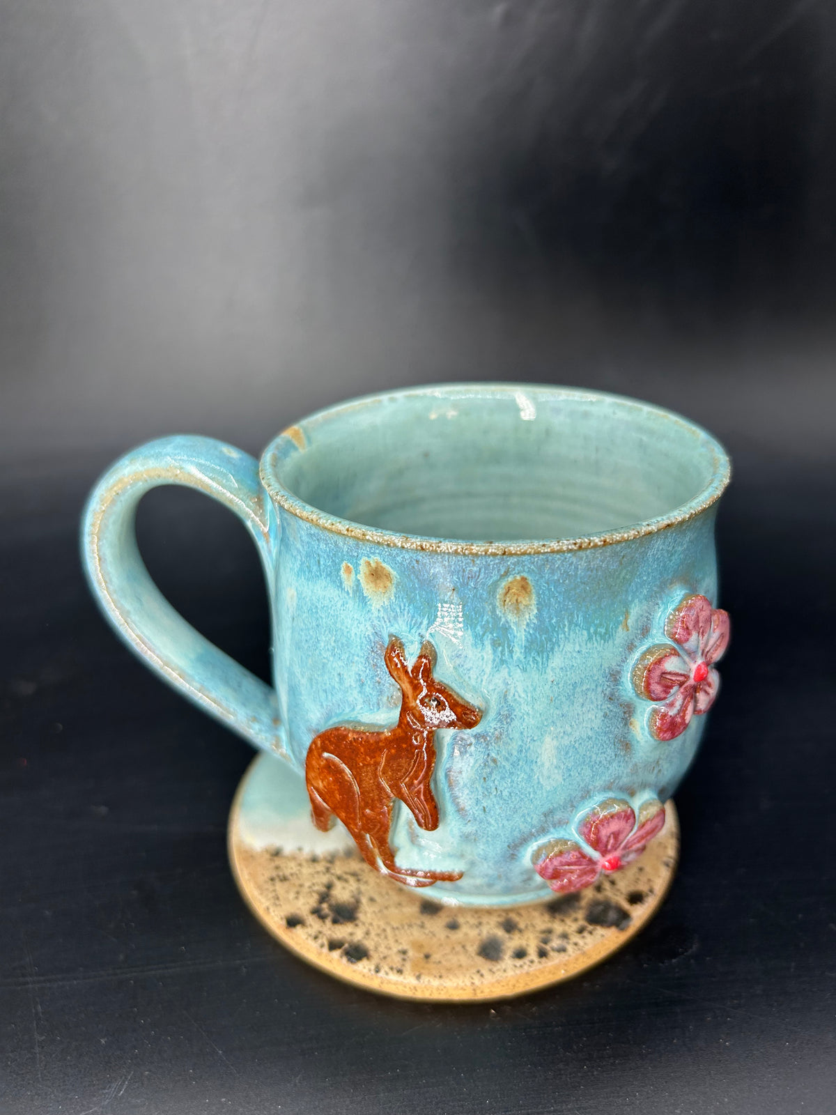 MEDIUM Australian kangaroo / flower mug 12