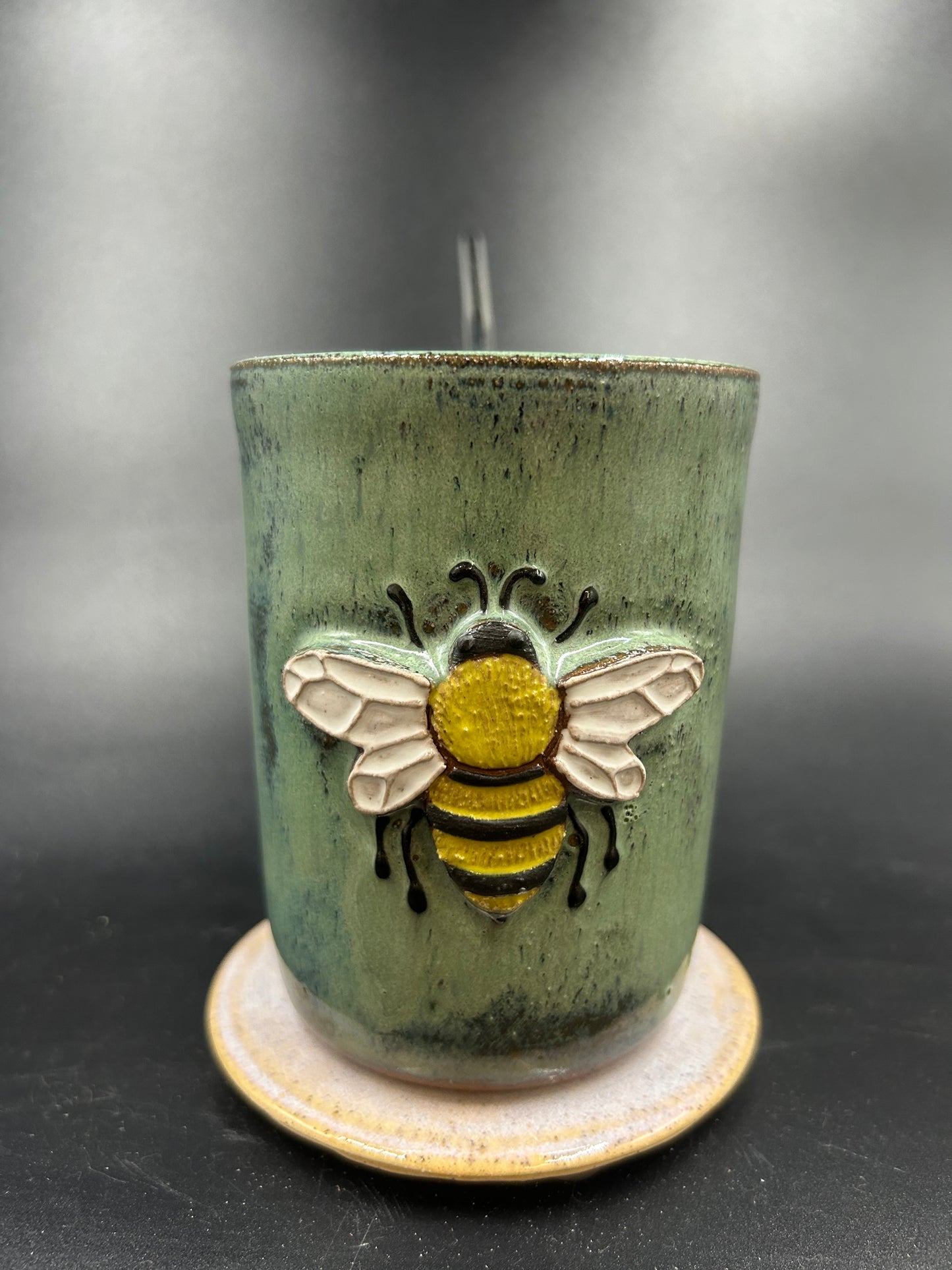 MEDIUM - Bee Straw Tumbler