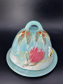 IMPERFECT - protea / bee BUTTERDISH