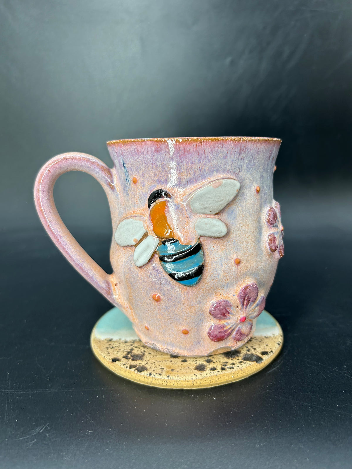 IMPERFECT - bee / flower mug