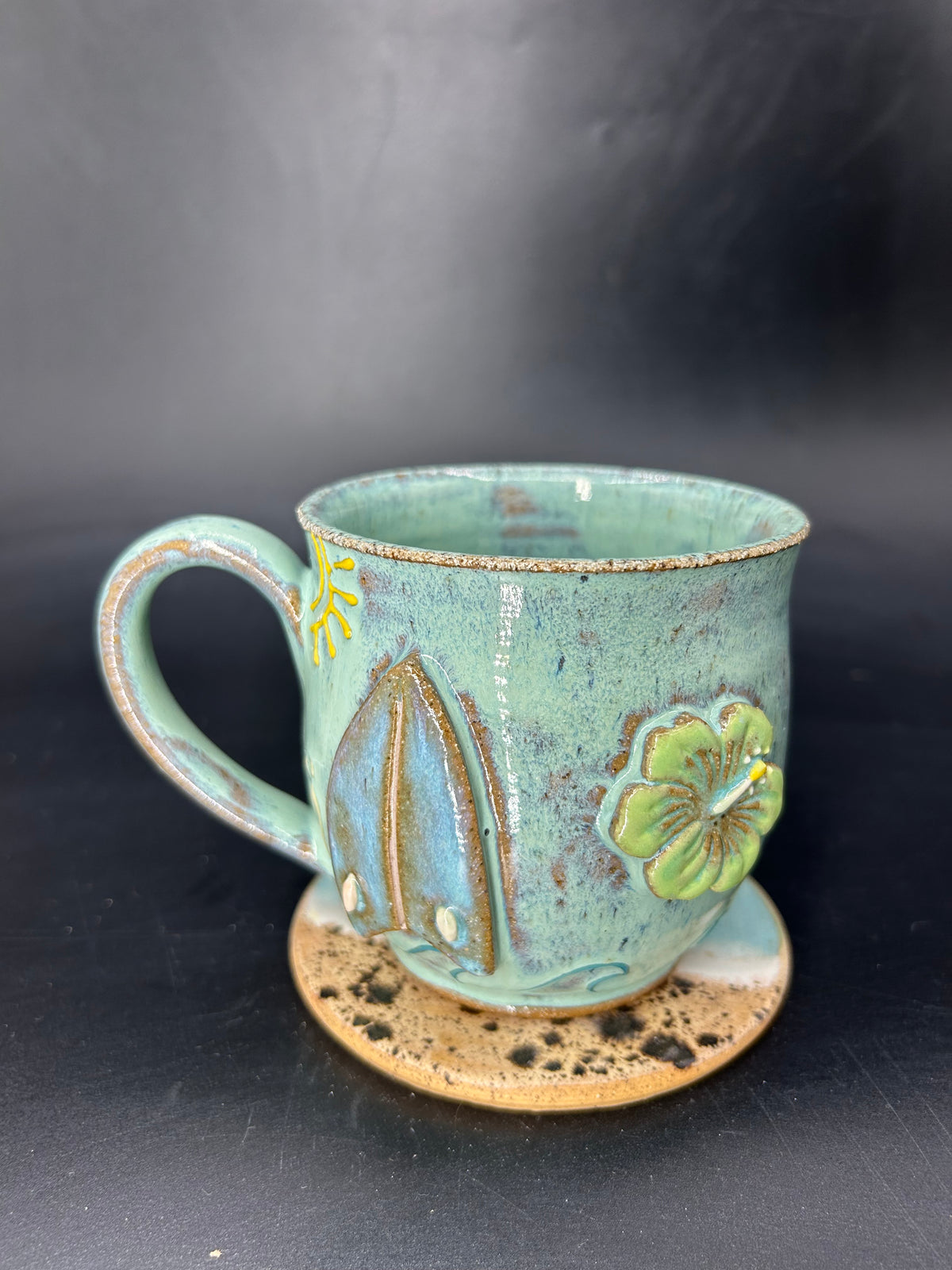 MEDIUM surfboard/ hibiscus mug 4