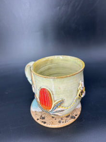 MEDIUM banksia gumnut / bee mug 5