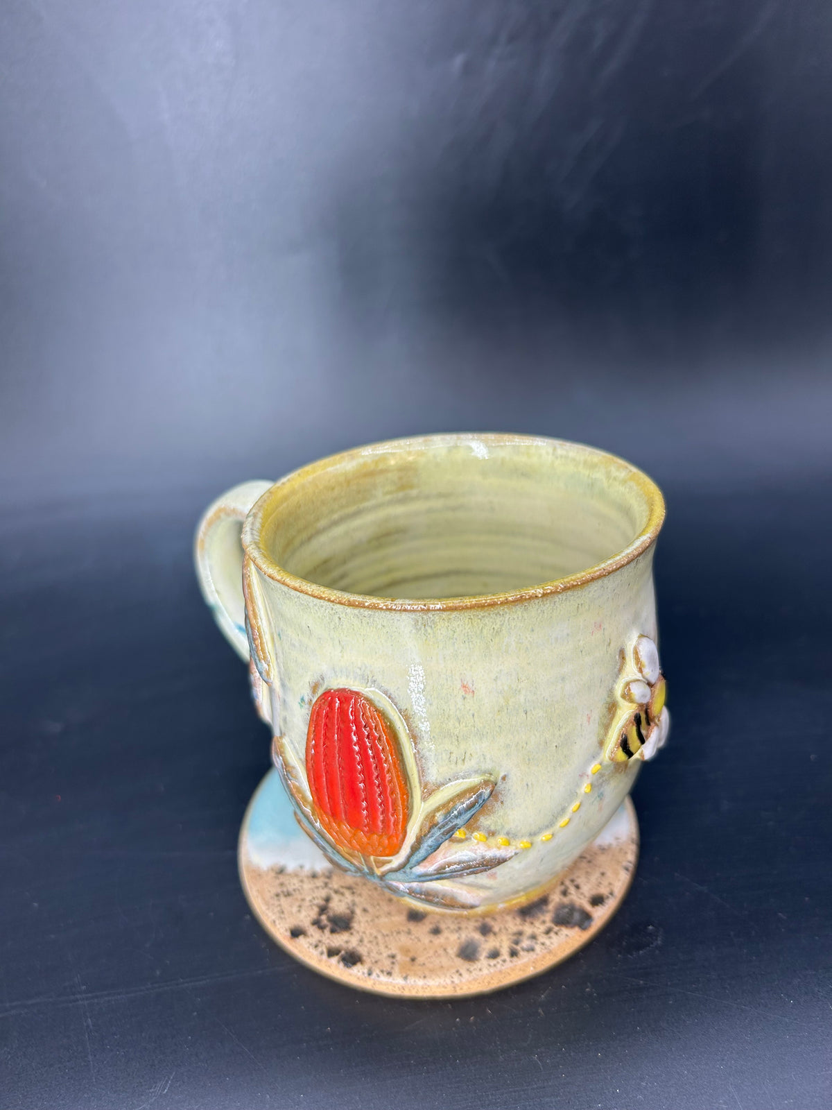 MEDIUM banksia gumnut / bee mug 5