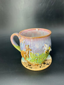 MEDIUM Australian kangaroo / bee mug 16