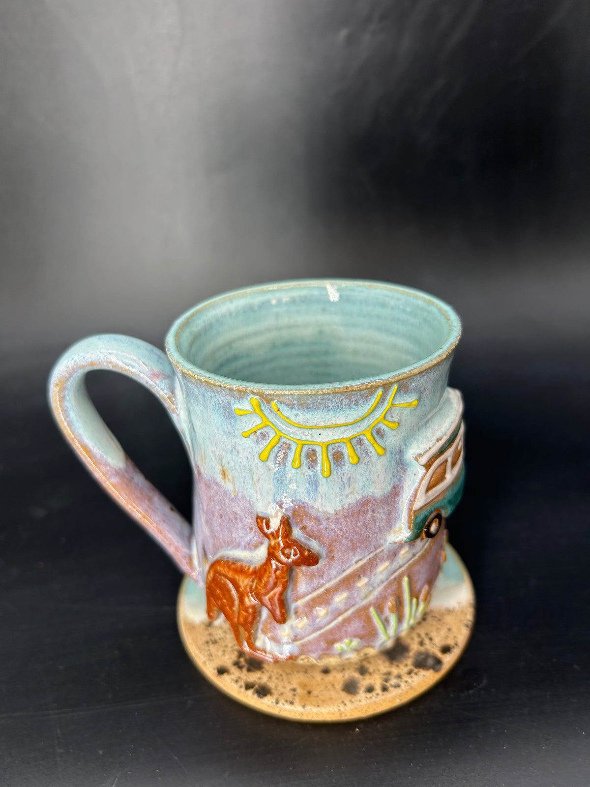 MEDIUM Australian kangaroo / kombi van mug 9