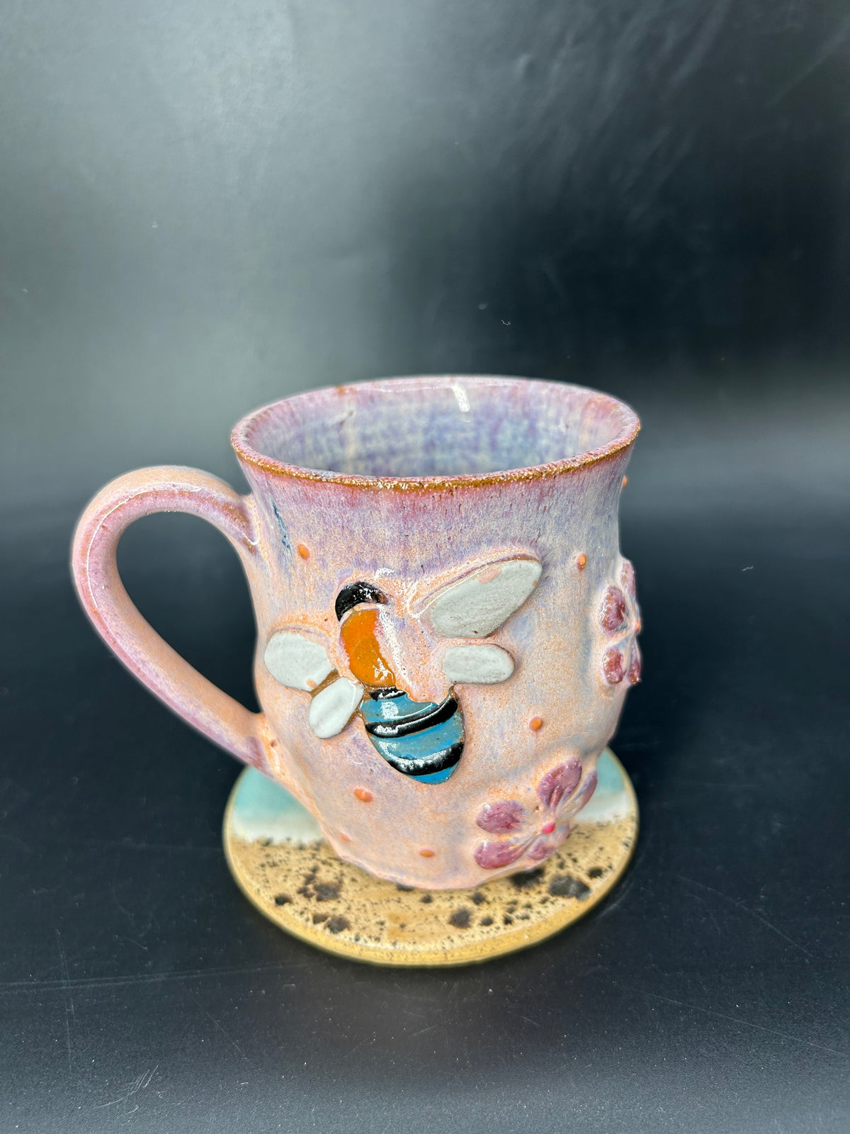 IMPERFECT - bee / flower mug