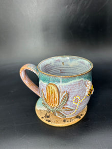 MEDIUM Banksia flower / bee mug 2