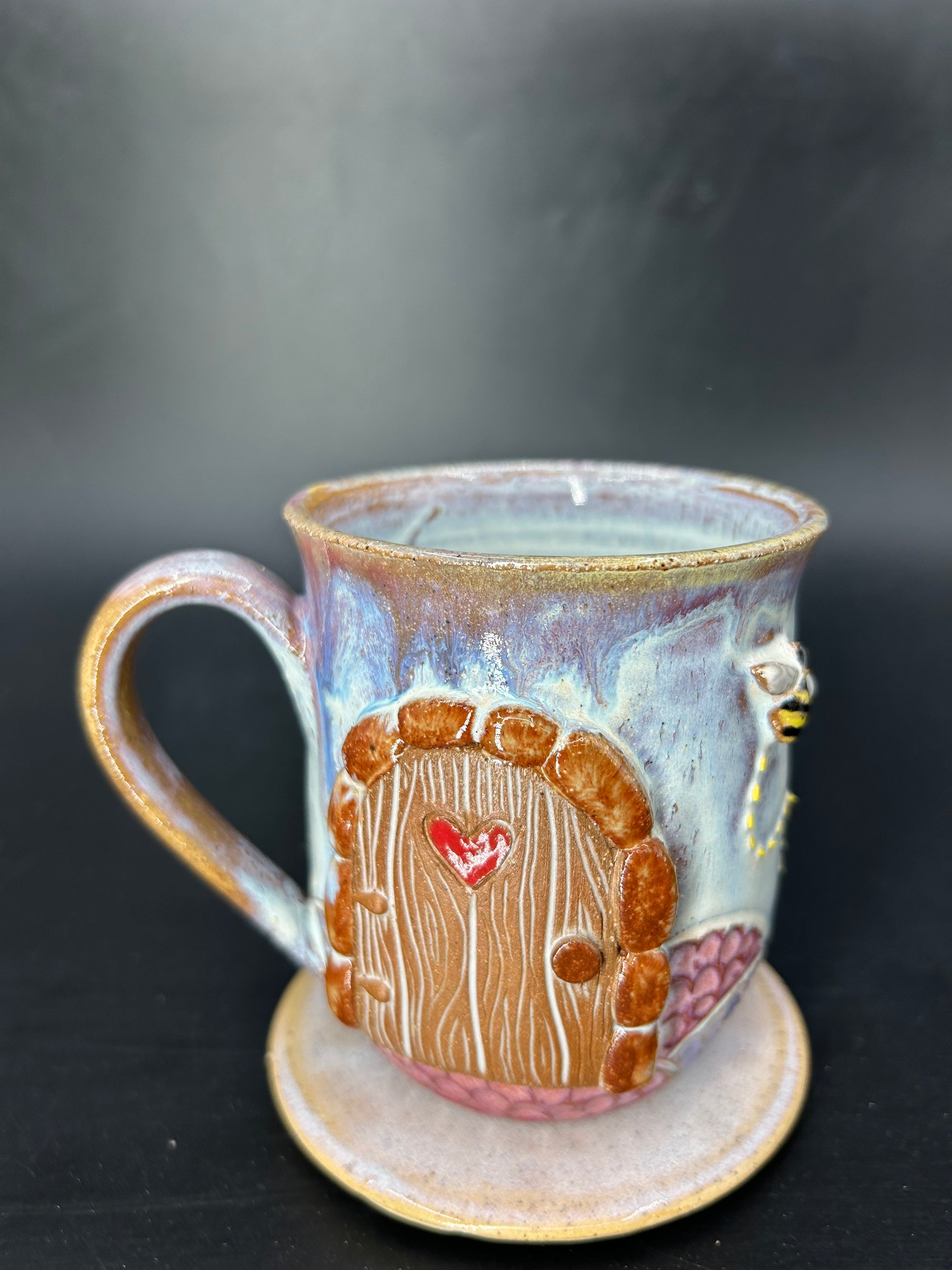MEDIUM fairy door / bee mug 3