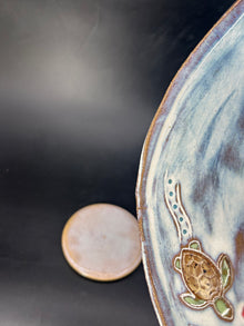 NEW - IMPERFECT MEDIUM GIRL DINNER CHARCUTERIE BOARD - turtle coral