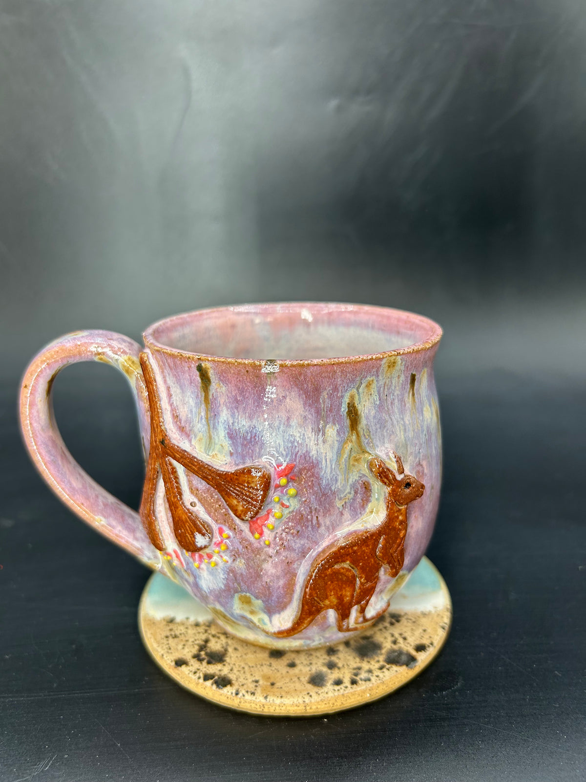 MEDIUM Australian kangaroo mug 3