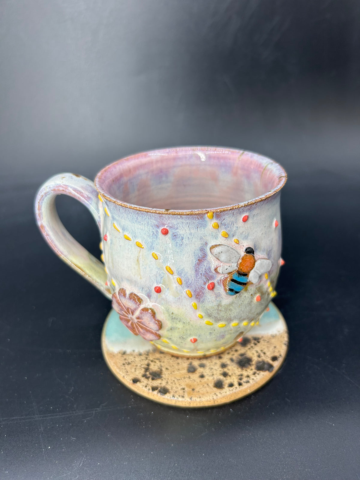 MEDIUM bee / flower mug 1