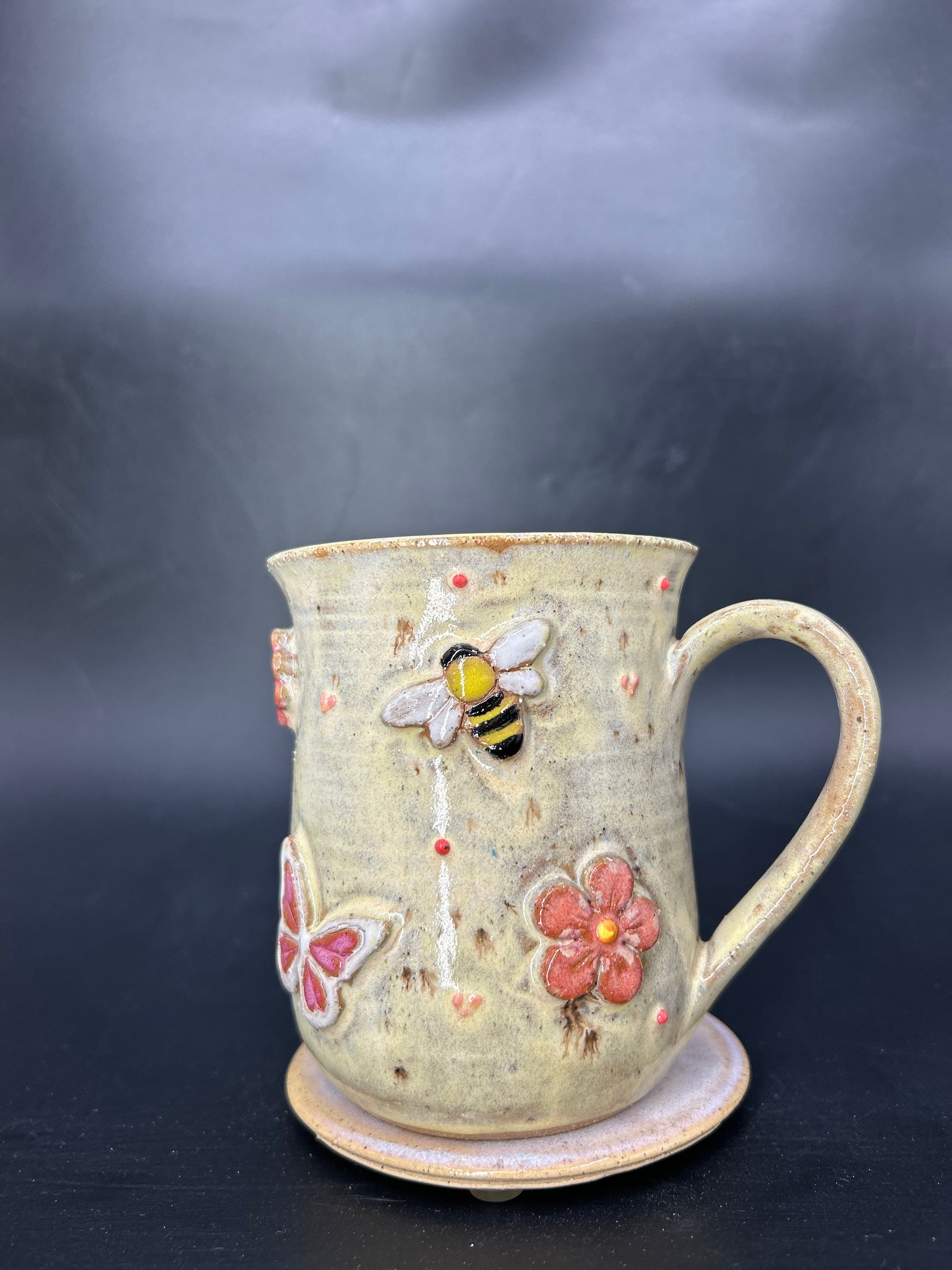 LARGE WRAP AROUND bee / flower / dragonfly / butterfly mug 10