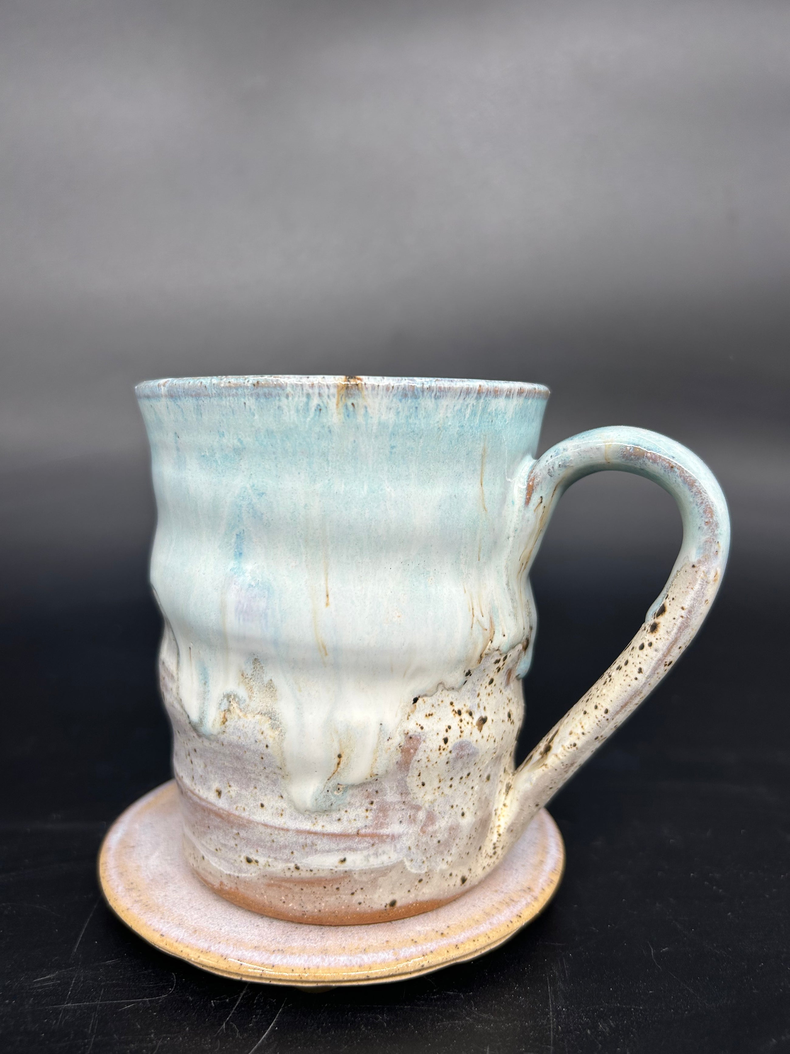 MEDIUM Ribbed bubble mug 3