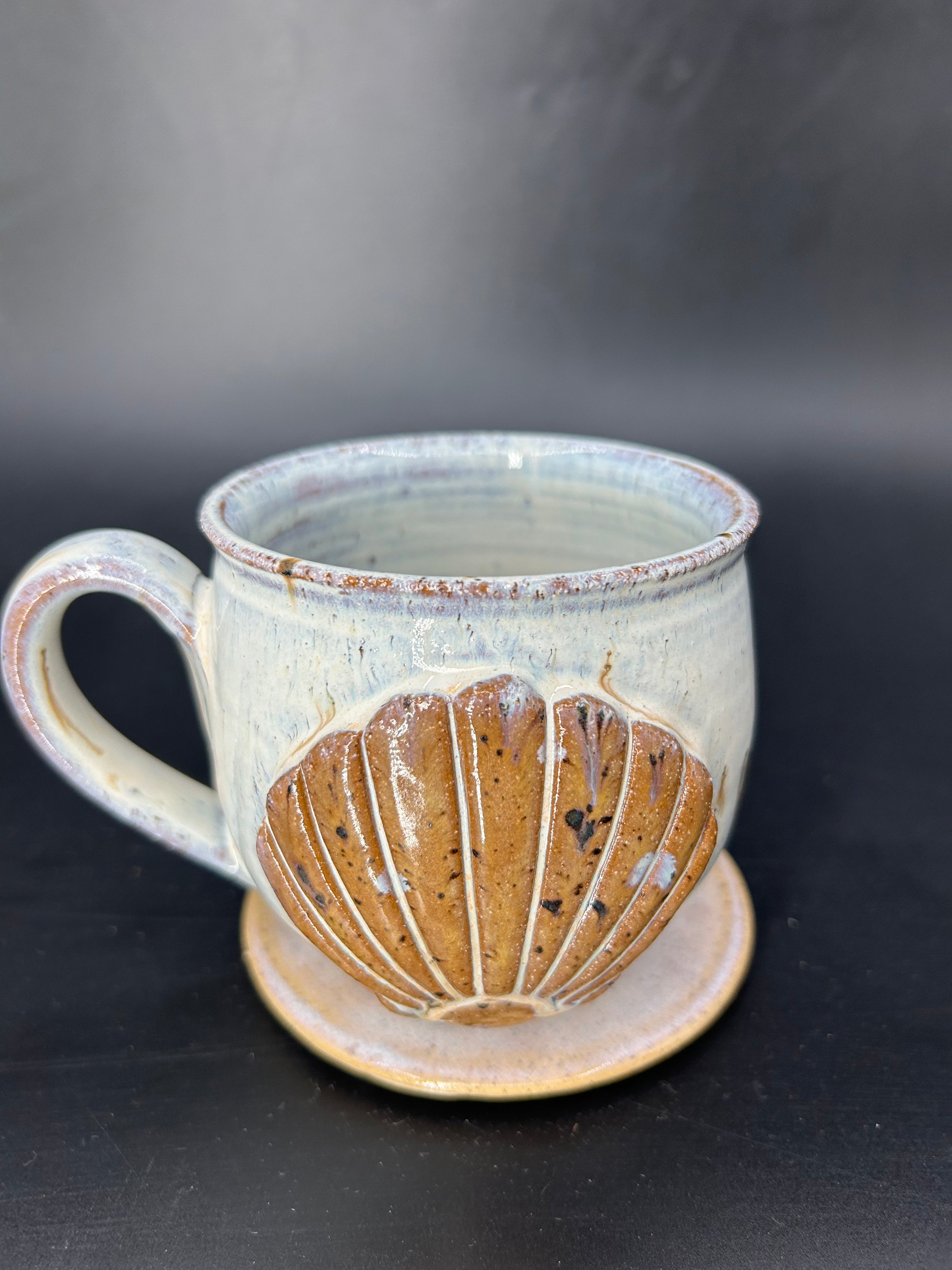 MEDIUM shell mug