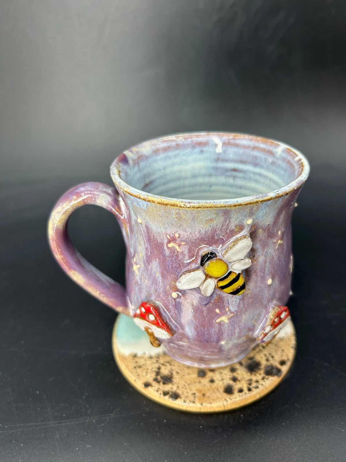 MEDIUM bee / mushroom mug 8