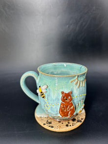 MEDIUM Australian quokka / bee mug 2