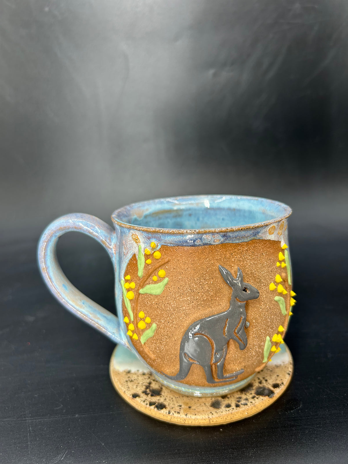 MEDIUM Australian kangaroo mug 6