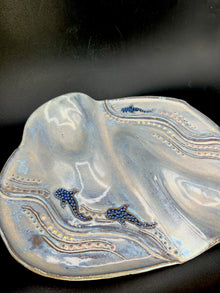 NEW - IMPERFECT MEDIUM CHARCUTERIE BOARD - whale sharks