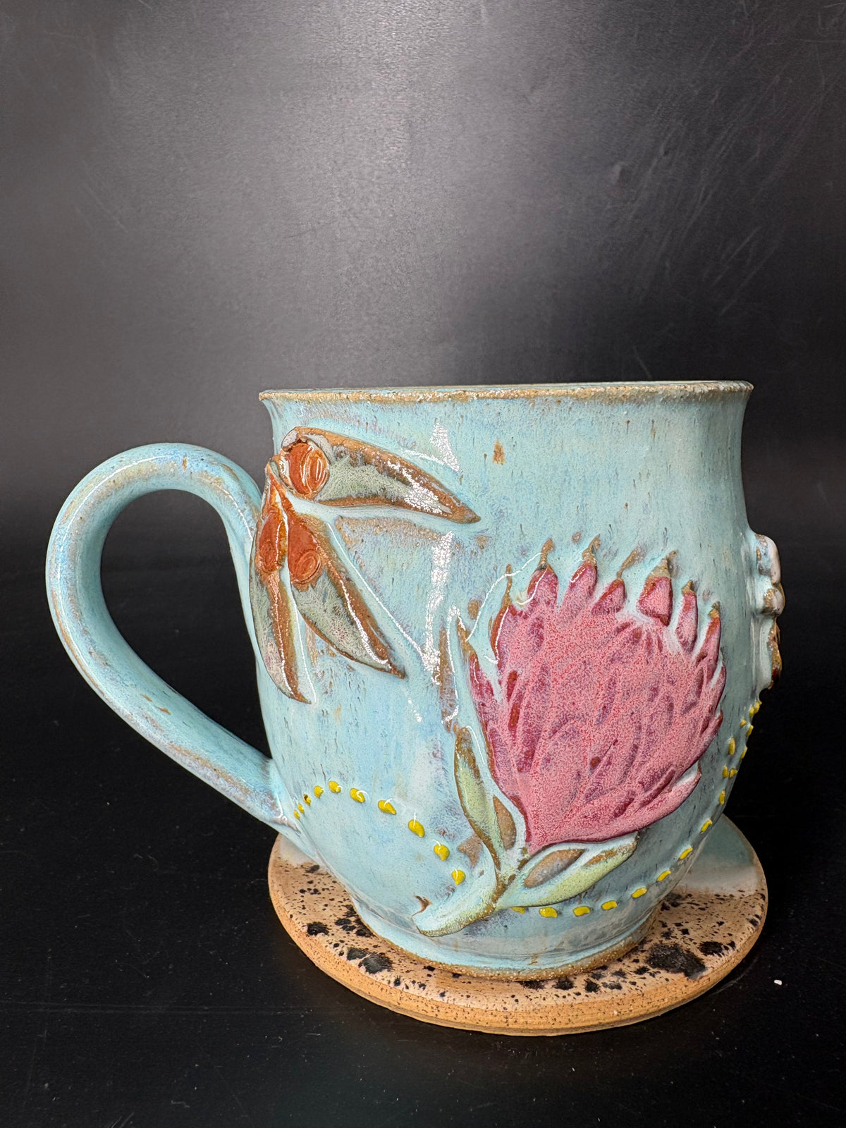 MEDIUM - Banksia / Bee Mug 002