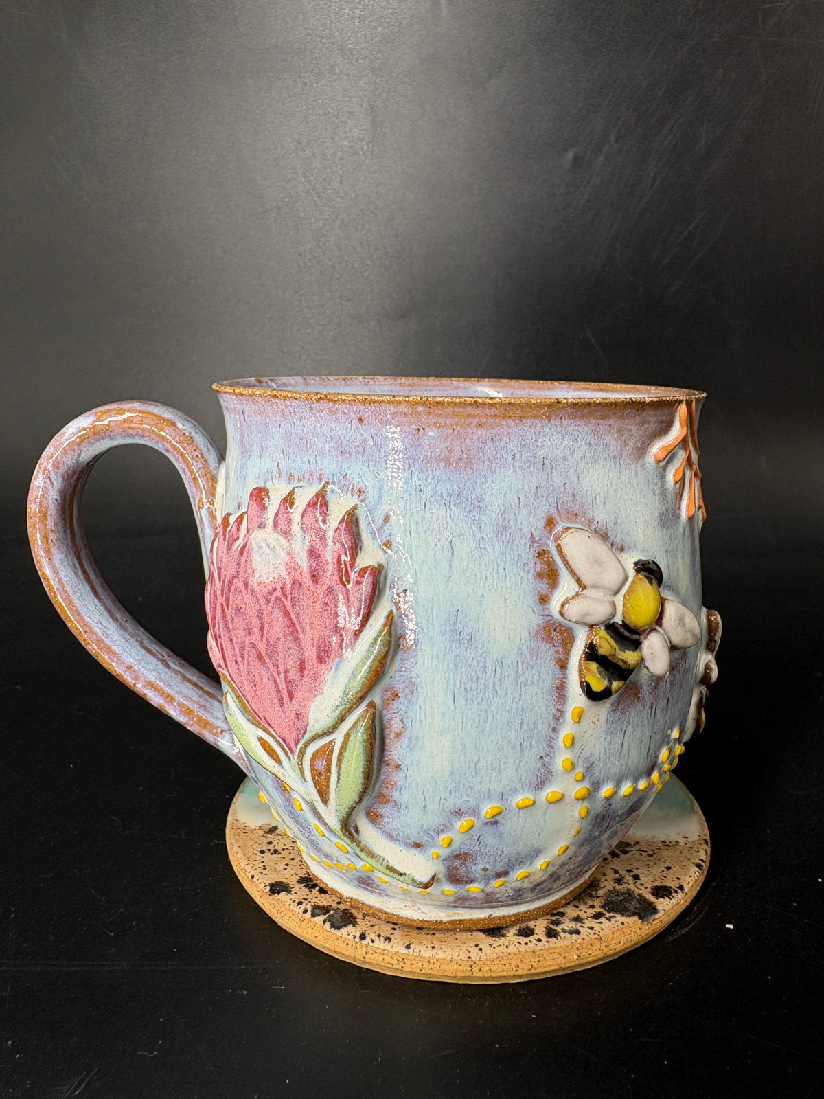 MEDIUM - Banksia / Bee Mig 002