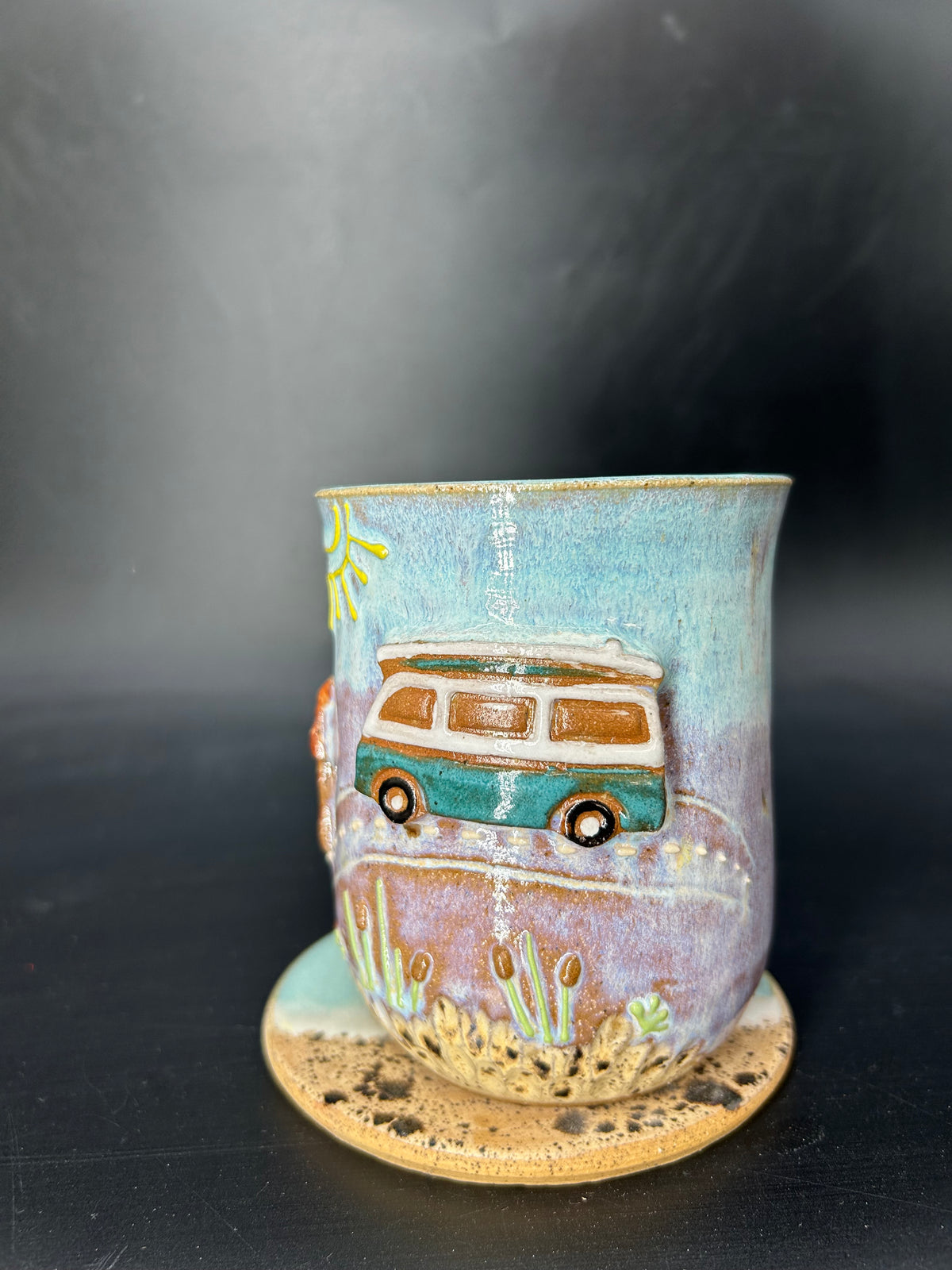 MEDIUM Australian kangaroo / kombi van mug 9