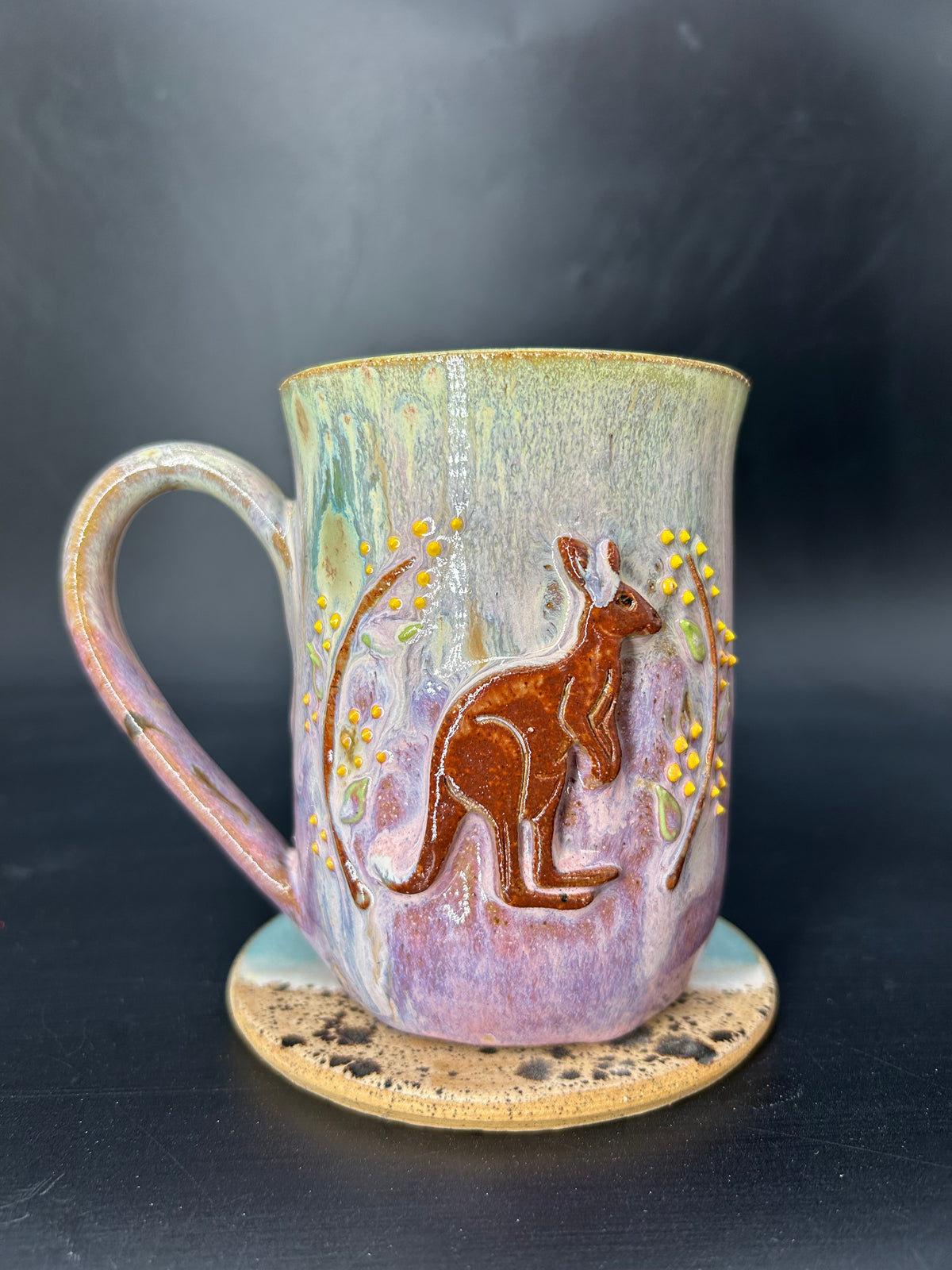 LARGE Australian kangaroo mug 13
