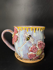 MEDIUM - Drippy Bee / Flower Mug 001
