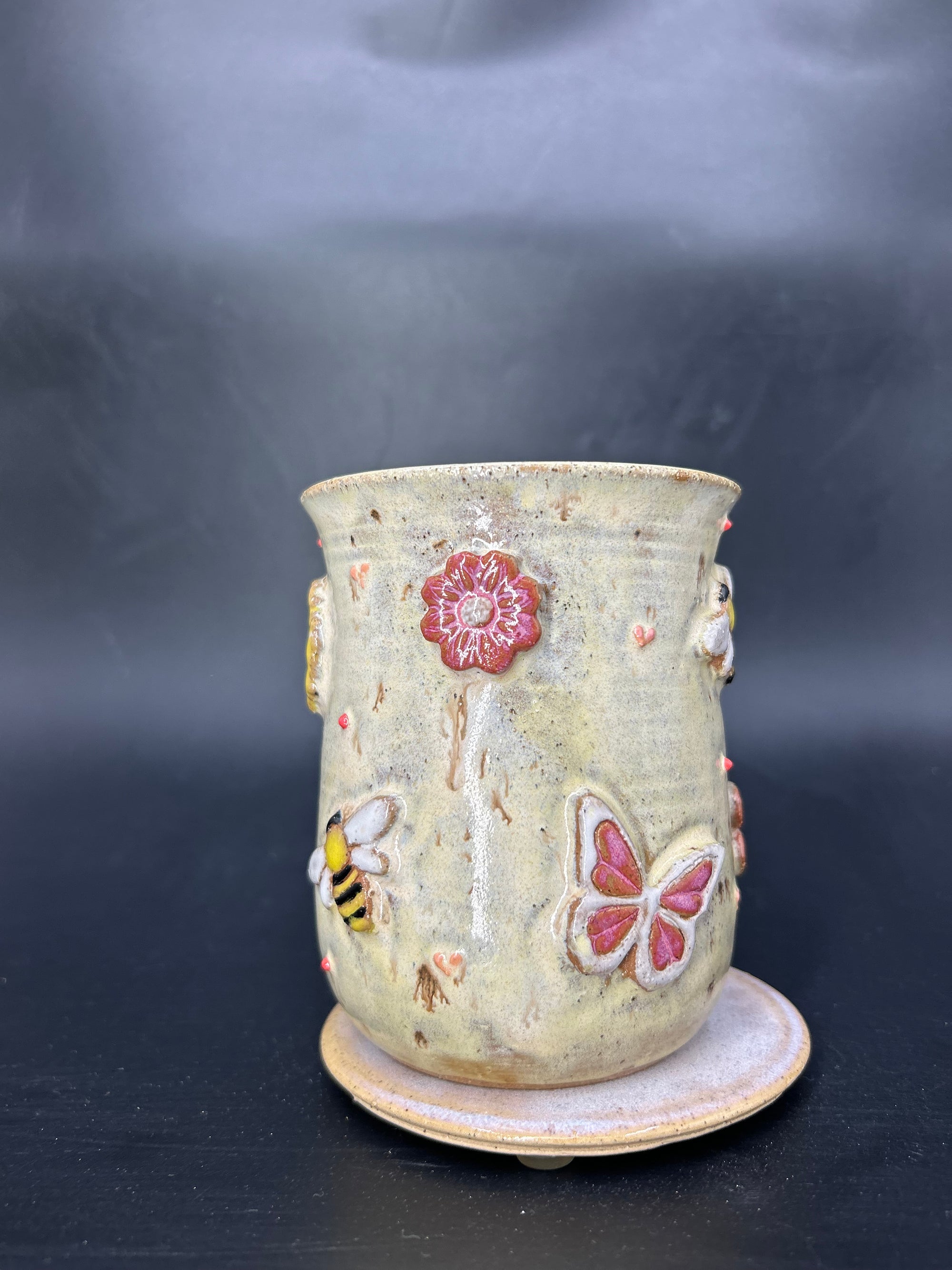 LARGE WRAP AROUND bee / flower / dragonfly / butterfly mug 10