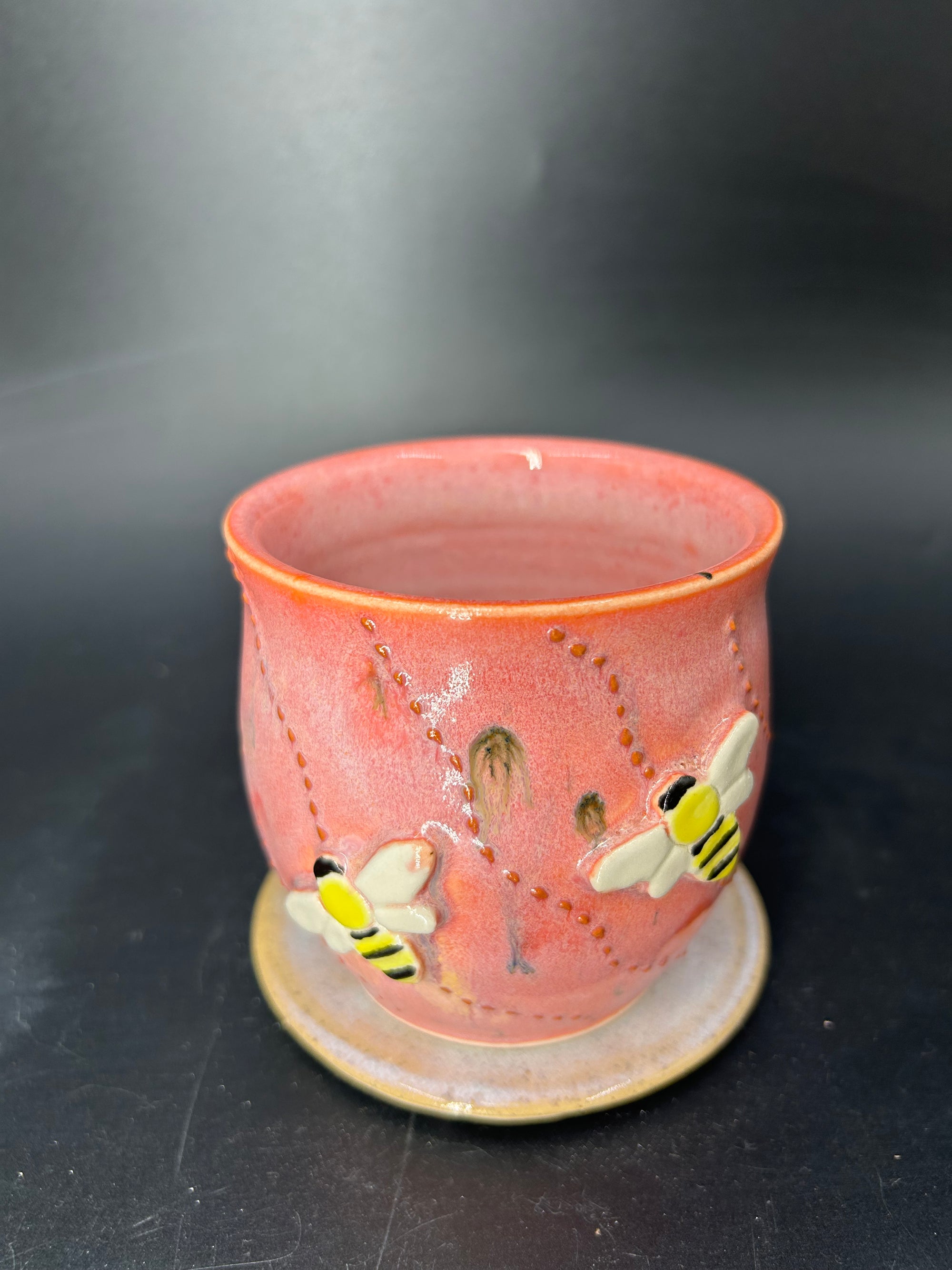 MEDIUM bee TUMBLER