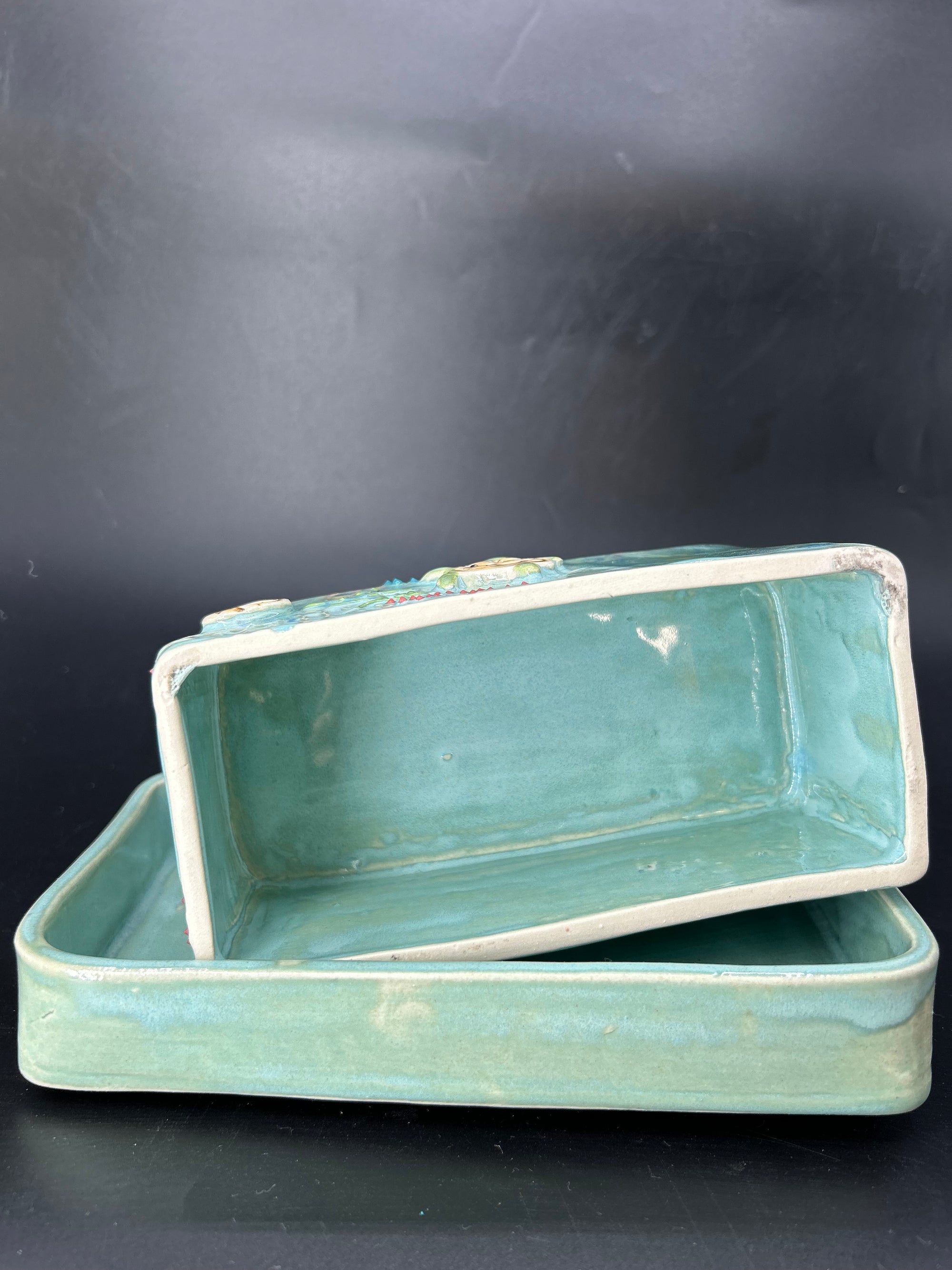 WRAP AROUND - BUTTER DISH whaleshark/ turtle / manta