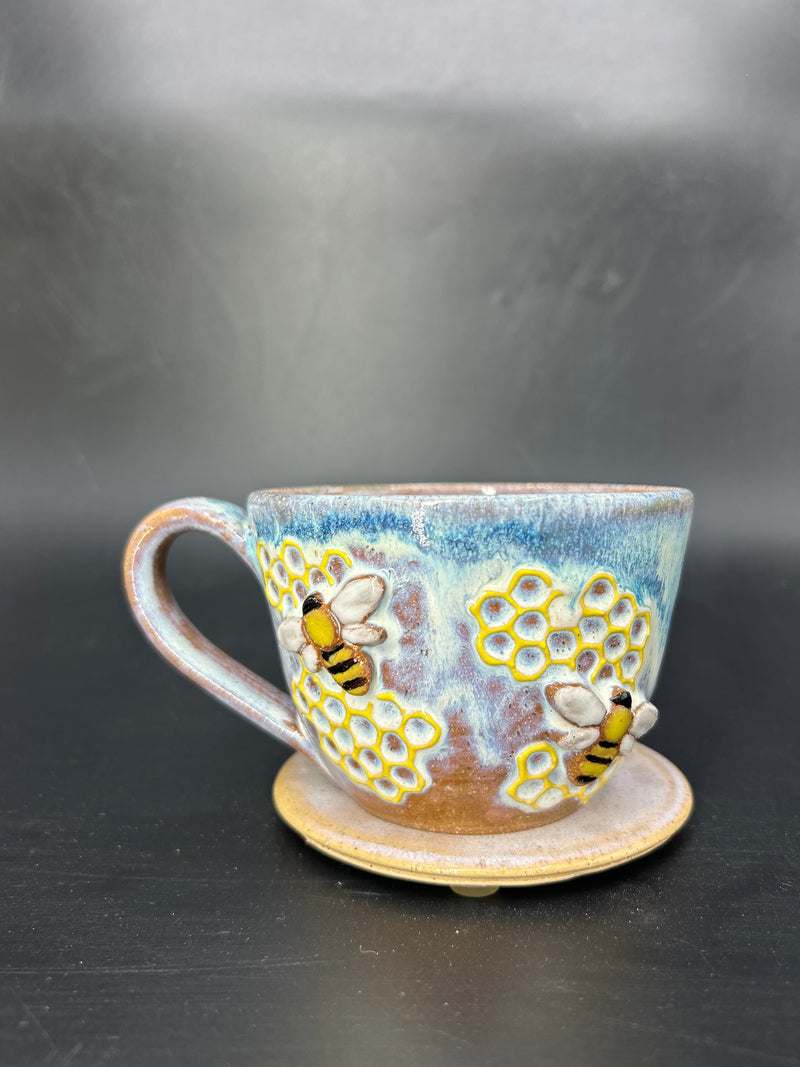 SMALL bee cup 7